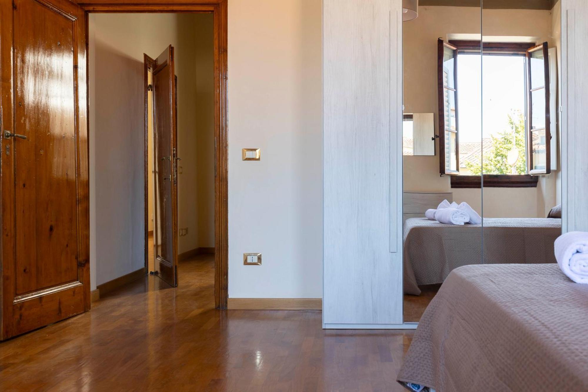 Santo Spirito Exclusive Apartment ฟลอเรนซ์ ภายนอก รูปภาพ