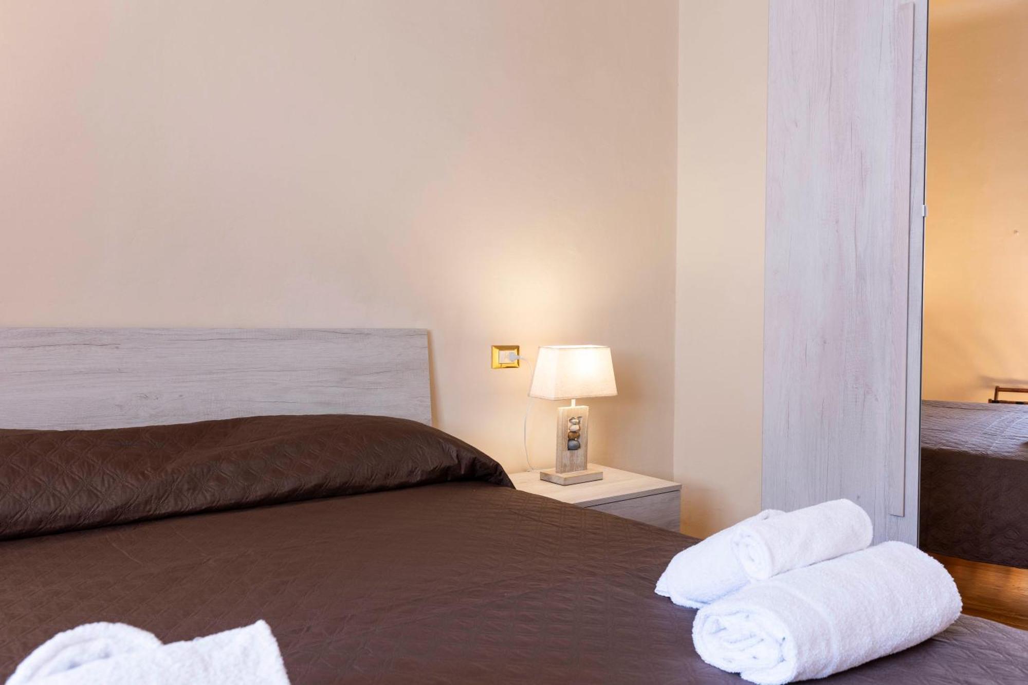 Santo Spirito Exclusive Apartment ฟลอเรนซ์ ภายนอก รูปภาพ