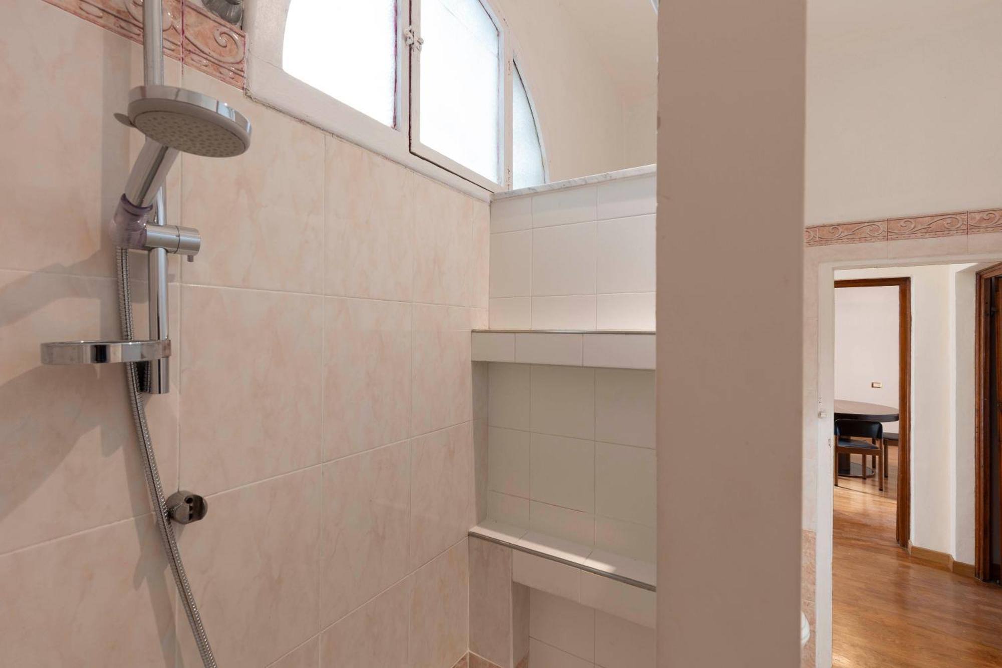 Santo Spirito Exclusive Apartment ฟลอเรนซ์ ภายนอก รูปภาพ