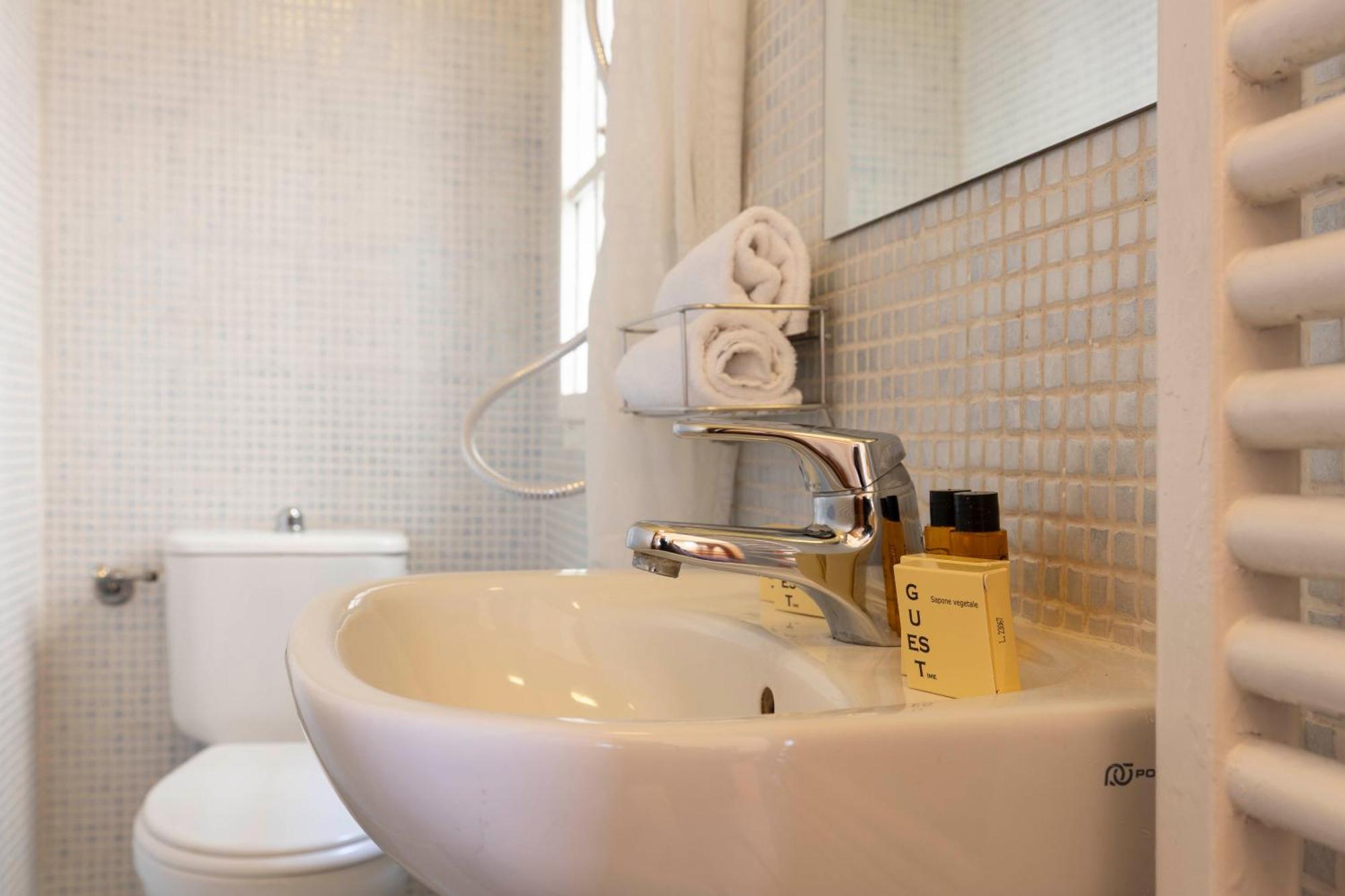 Santo Spirito Exclusive Apartment ฟลอเรนซ์ ภายนอก รูปภาพ