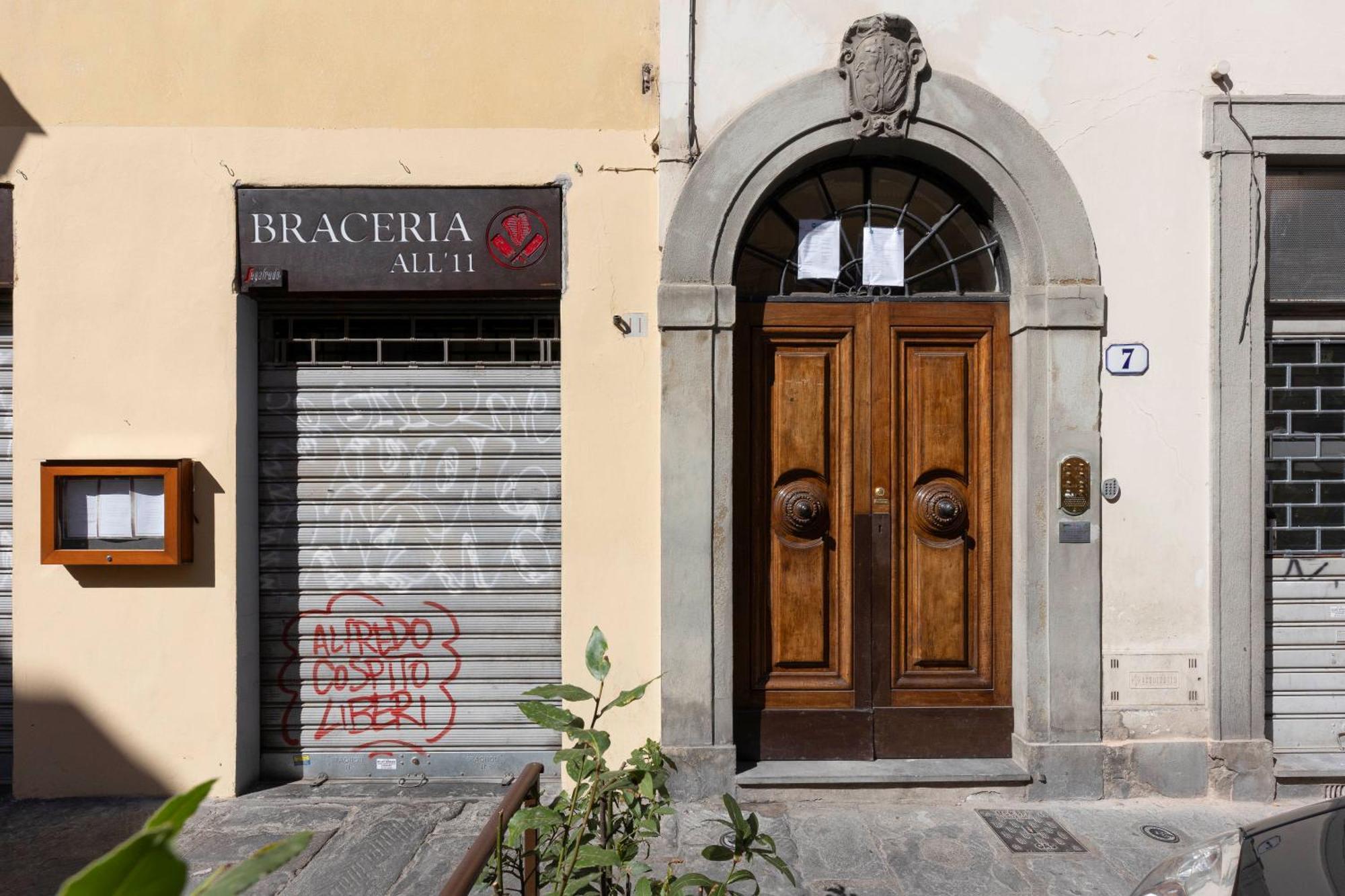 Santo Spirito Exclusive Apartment ฟลอเรนซ์ ภายนอก รูปภาพ